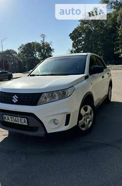 Внедорожник / Кроссовер Suzuki Vitara 2016 в Киеве