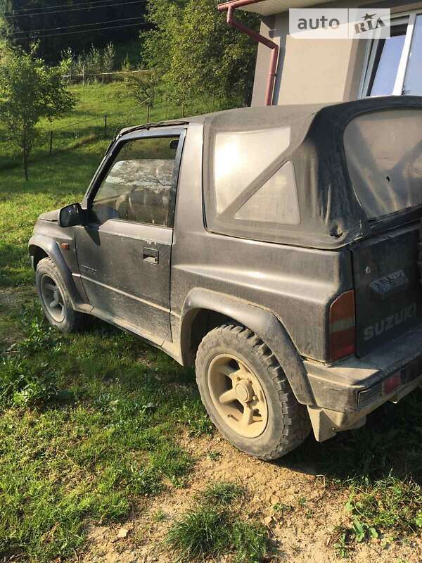 Внедорожник / Кроссовер Suzuki Vitara 1989 в Косове