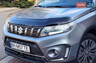 Внедорожник / Кроссовер Suzuki Vitara 2022 в Одессе