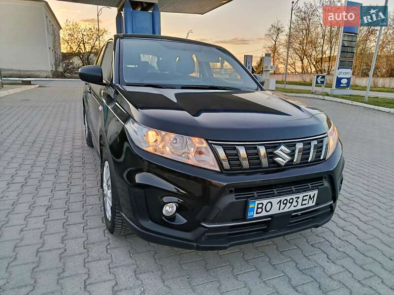 Позашляховик / Кросовер Suzuki Vitara 2021 в Рівному