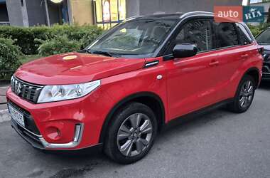 Внедорожник / Кроссовер Suzuki Vitara 2019 в Киеве
