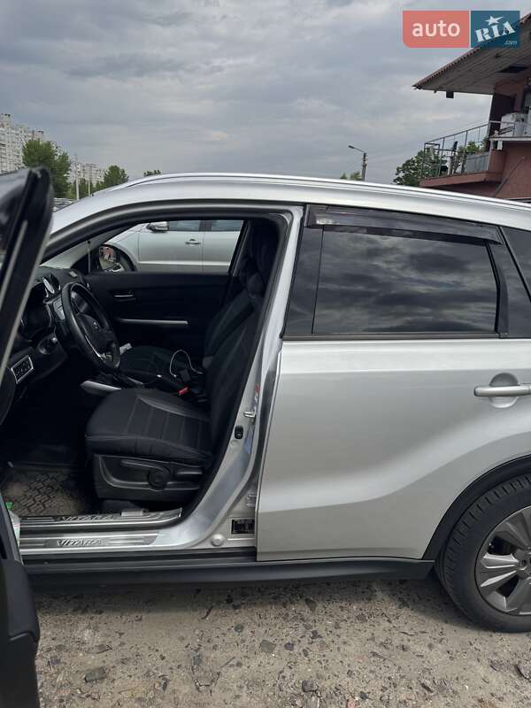 Внедорожник / Кроссовер Suzuki Vitara 2019 в Киеве