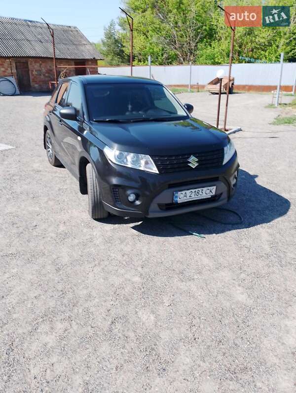 Позашляховик / Кросовер Suzuki Vitara 2016 в Черкасах