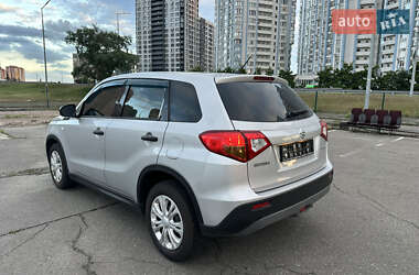 Внедорожник / Кроссовер Suzuki Vitara 2016 в 