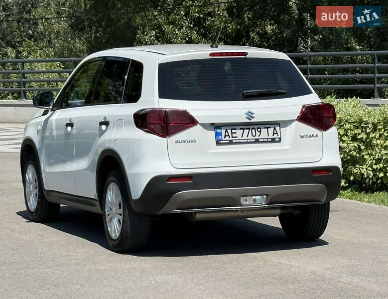 Внедорожник / Кроссовер Suzuki Vitara 2023 в Днепре