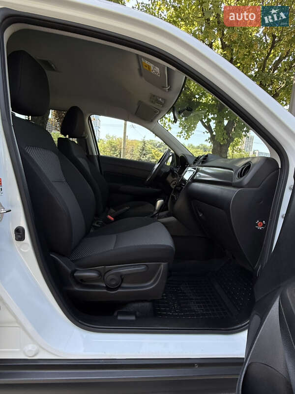 Внедорожник / Кроссовер Suzuki Vitara 2023 в Днепре