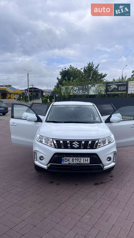 Внедорожник / Кроссовер Suzuki Vitara 2022 в Ровно