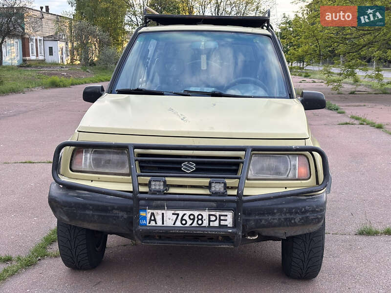Позашляховик / Кросовер Suzuki Vitara 2002 в Славутичі
