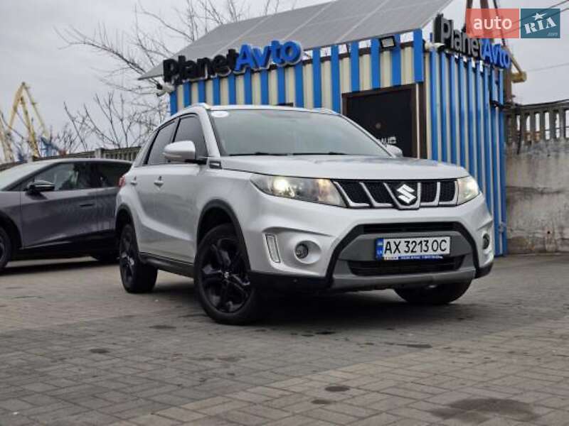 Внедорожник / Кроссовер Suzuki Vitara 2017 в Днепре