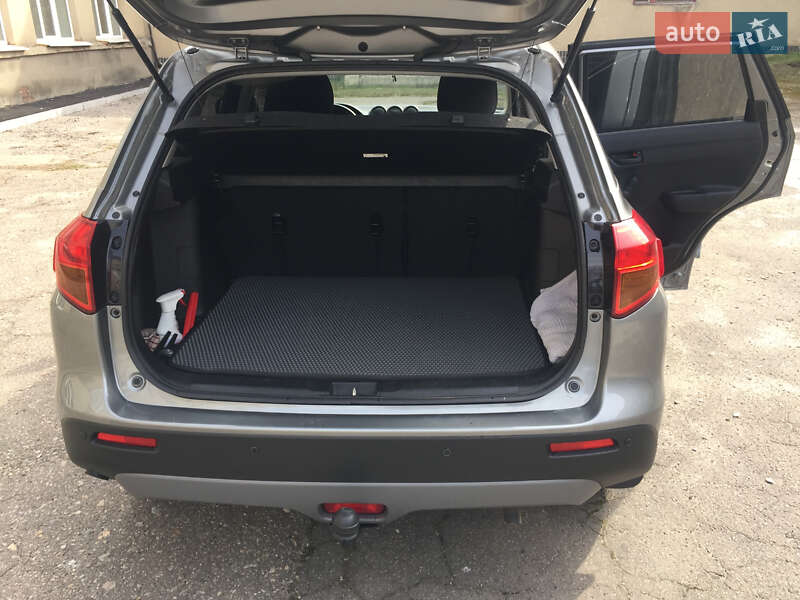 Позашляховик / Кросовер Suzuki Vitara 2017 в Харкові