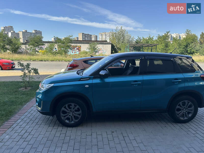 Внедорожник / Кроссовер Suzuki Vitara 2021 в Киеве