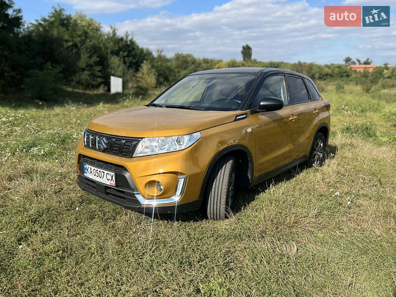 Позашляховик / Кросовер Suzuki Vitara 2021 в Києві