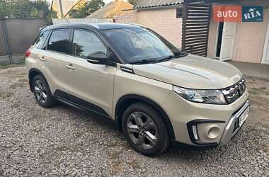 Позашляховик / Кросовер Suzuki Vitara 2017 в Опішне