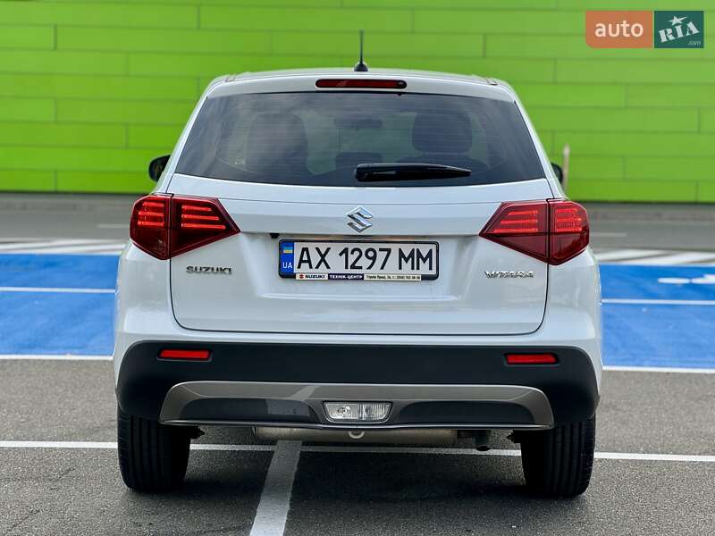 Внедорожник / Кроссовер Suzuki Vitara 2023 в Киеве