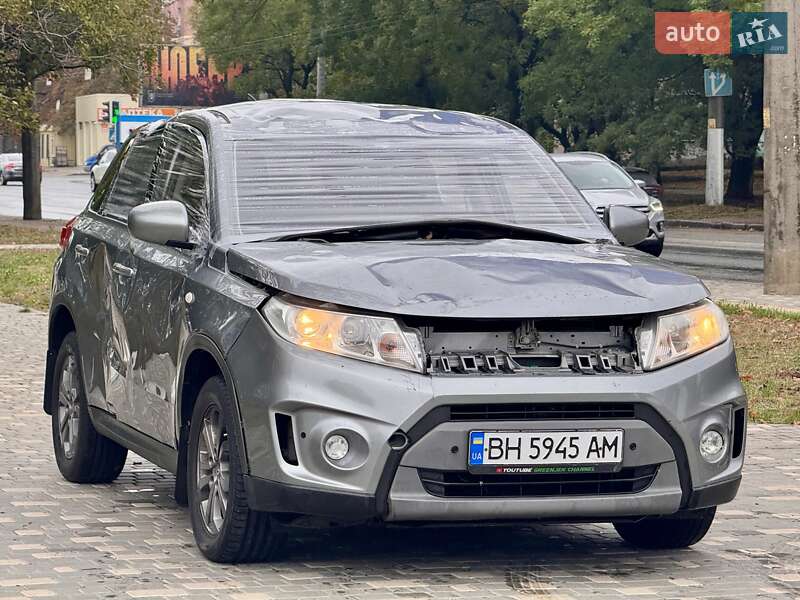 Внедорожник / Кроссовер Suzuki Vitara 2016 в Одессе