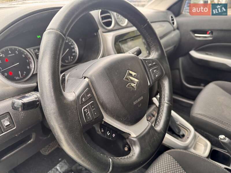 Внедорожник / Кроссовер Suzuki Vitara 2016 в Одессе