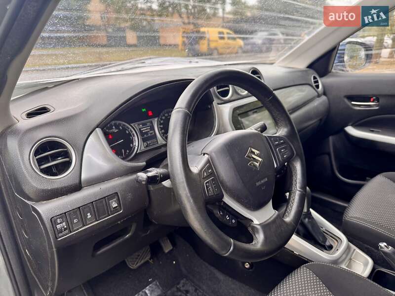 Внедорожник / Кроссовер Suzuki Vitara 2016 в Одессе