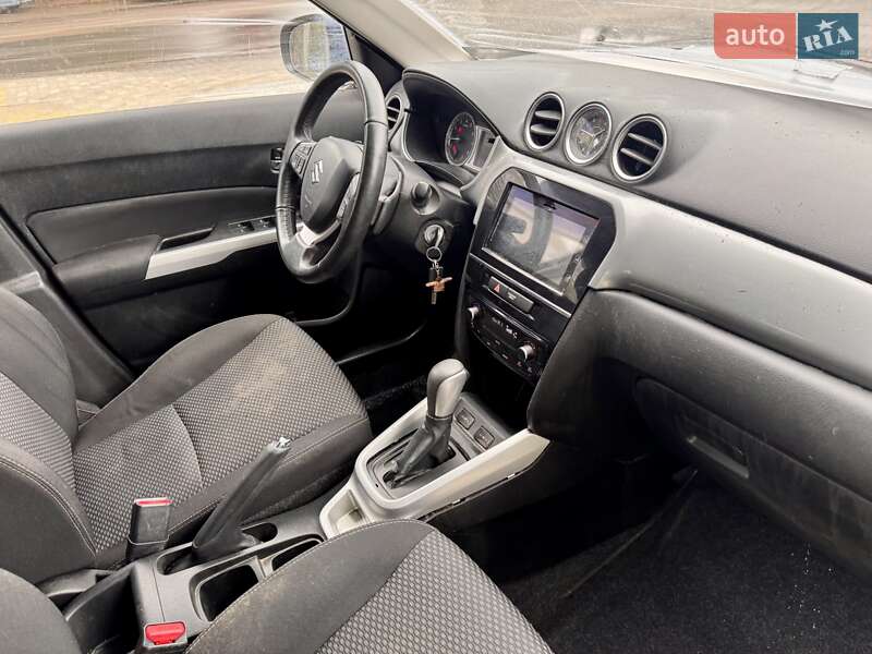 Внедорожник / Кроссовер Suzuki Vitara 2016 в Одессе