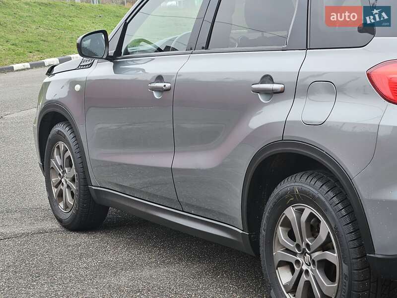Внедорожник / Кроссовер Suzuki Vitara 2016 в Киеве фото 45 Внедорожник / Кроссовер Suzuki Vitara 2016 в Киеве