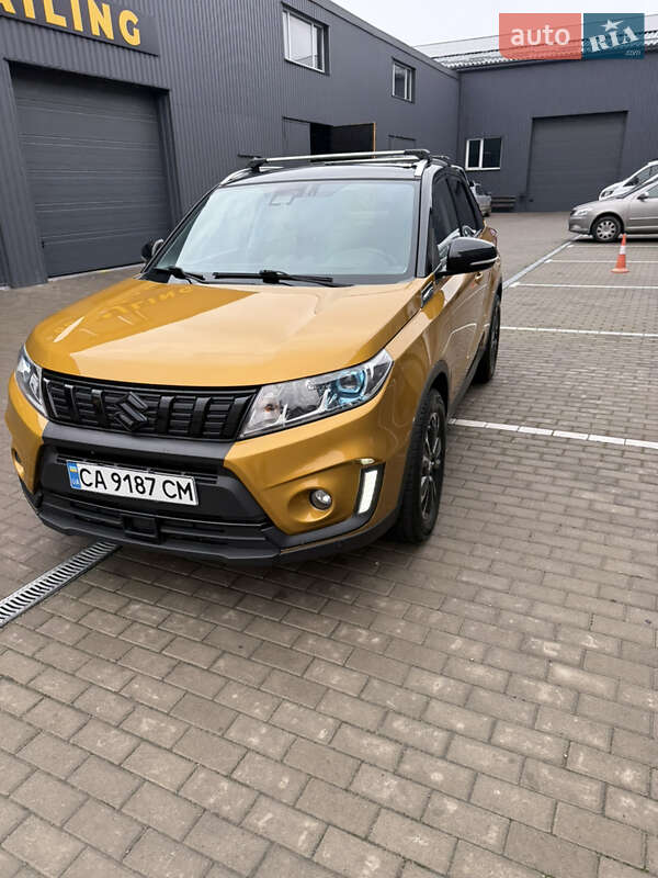 Внедорожник / Кроссовер Suzuki Vitara 2019 в Киеве