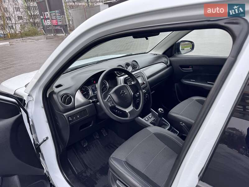 Внедорожник / Кроссовер Suzuki Vitara 2017 в Хмельницком