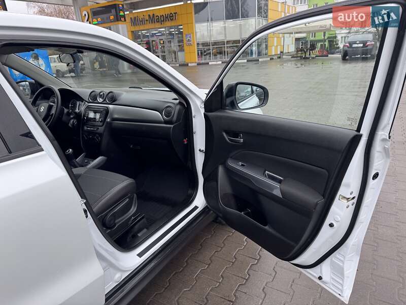 Внедорожник / Кроссовер Suzuki Vitara 2017 в Хмельницком