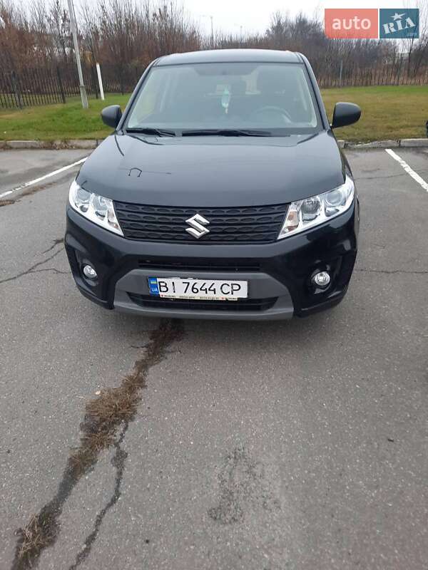 Внедорожник / Кроссовер Suzuki Vitara 2018 в Полтаве