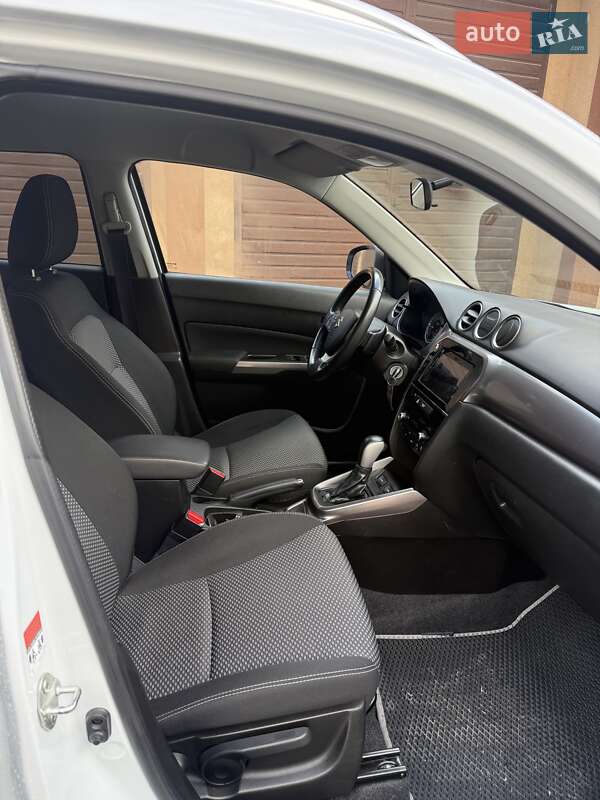 Внедорожник / Кроссовер Suzuki Vitara 2020 в Тячеве