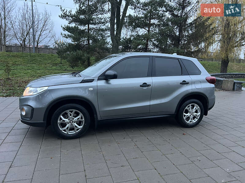 Внедорожник / Кроссовер Suzuki Vitara 2021 в Киеве