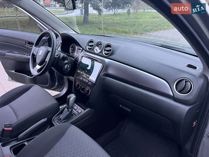 Внедорожник / Кроссовер Suzuki Vitara 2021 в Киеве
