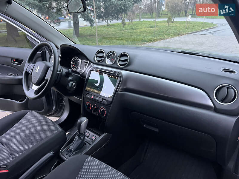 Внедорожник / Кроссовер Suzuki Vitara 2021 в Киеве