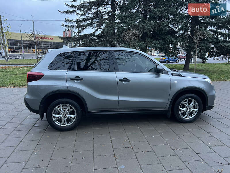 Внедорожник / Кроссовер Suzuki Vitara 2021 в Киеве