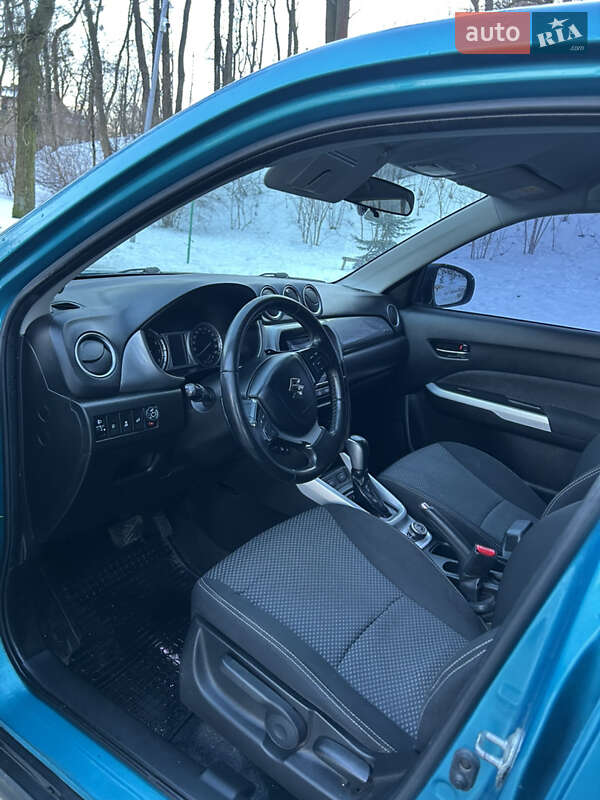 Внедорожник / Кроссовер Suzuki Vitara 2018 в Львове