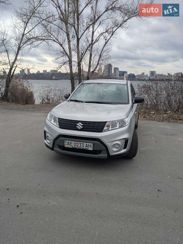 Внедорожник / Кроссовер Suzuki Vitara 2018 в Днепре