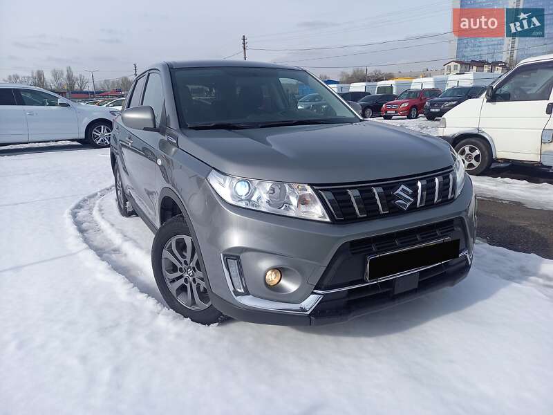 Внедорожник / Кроссовер Suzuki Vitara 2022 в Киеве