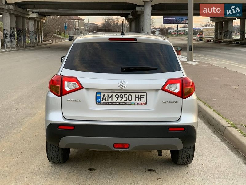 Внедорожник / Кроссовер Suzuki Vitara 2015 в Одессе