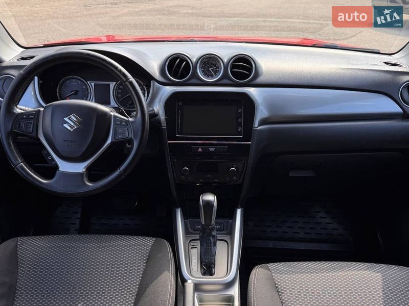 Внедорожник / Кроссовер Suzuki Vitara 2017 в Одессе