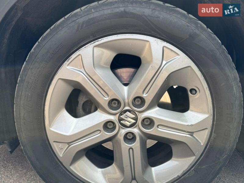 Внедорожник / Кроссовер Suzuki Vitara 2017 в Киеве