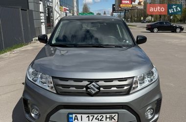 Внедорожник / Кроссовер Suzuki Vitara 2018 в Вишневом