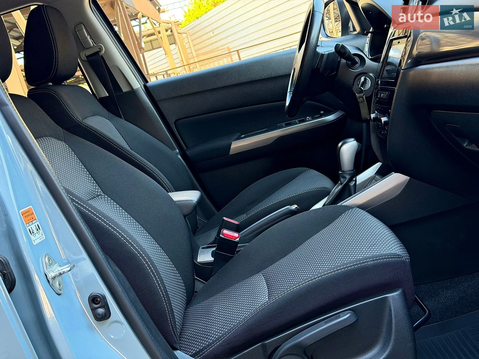 2021 Suzuki Vitara - мініатюра 38