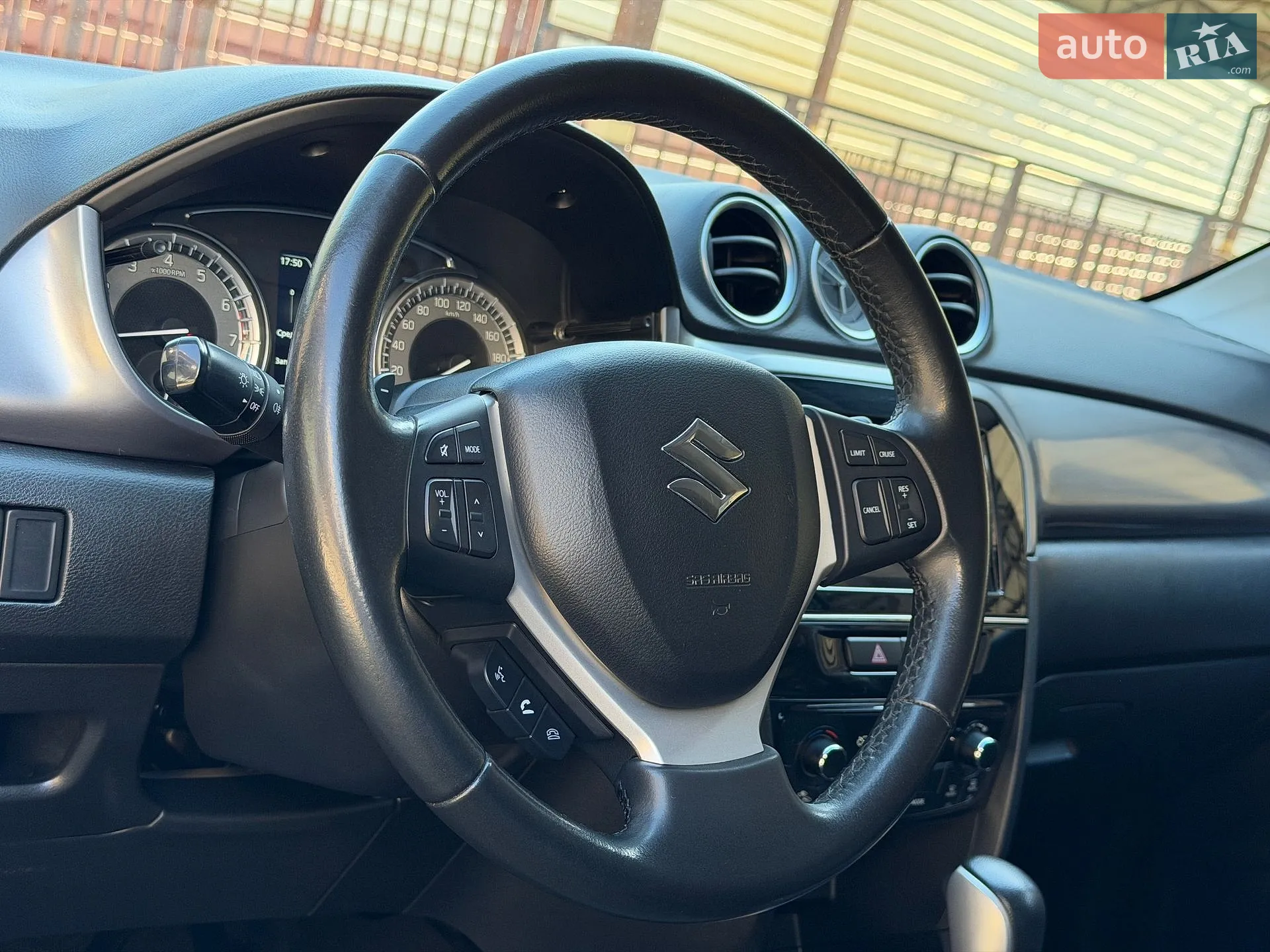 2021 Suzuki Vitara - мініатюра 46