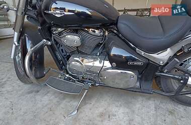 Мотоцикл Круизер Suzuki VL 800 Intruder 2002 в 