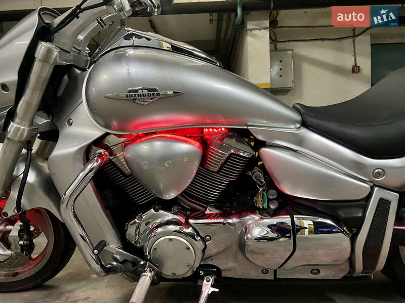 Мотоцикл Круизер Suzuki VZR 1800 2011 в Киеве