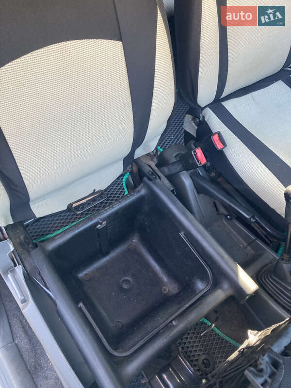 Микровэн Suzuki Wagon R 2000 в Киеве