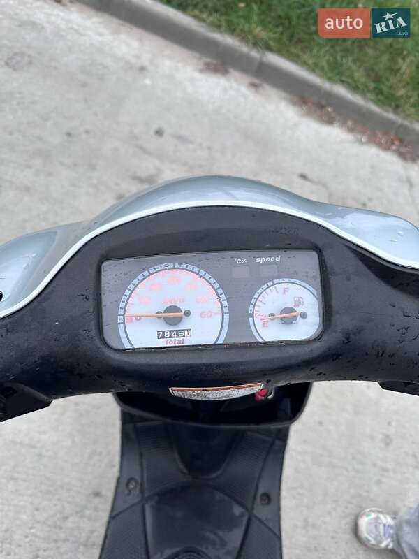 Скутер Suzuki ZZ 50 2004 в Нетішині