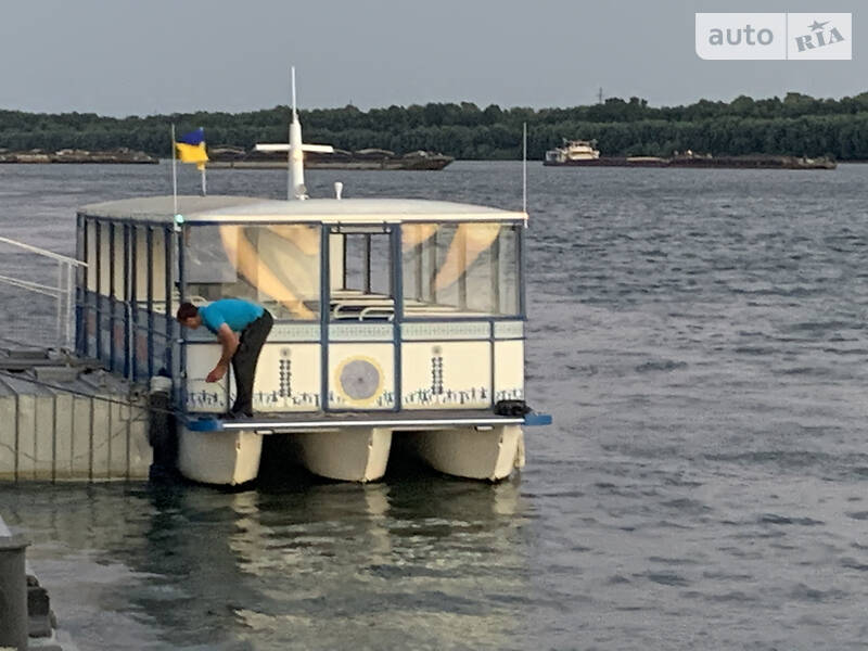 Моторна яхта Sylvan Signature 2017 в Ізмаїлі фото 5 Моторна яхта Sylvan Signature 2017 в Ізмаїлі