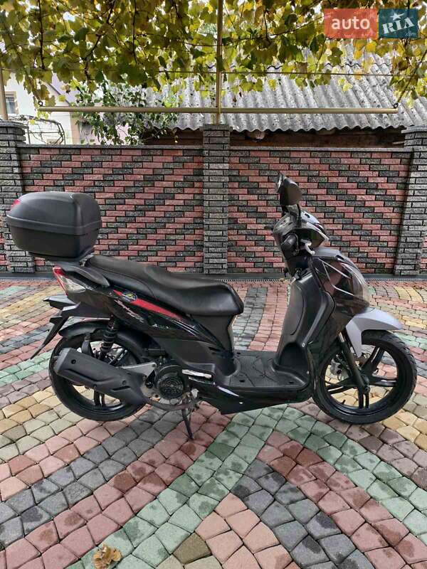 Скутер Sym Symphony SR 150 2015 в Тячеве