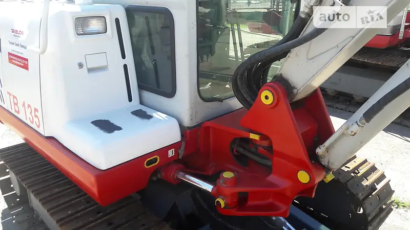 Экскаватор погрузчик Takeuchi TB 2008 в 