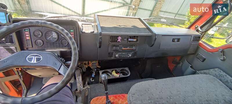 Вантажний фургон TATA LPT 613 2006 в Львові