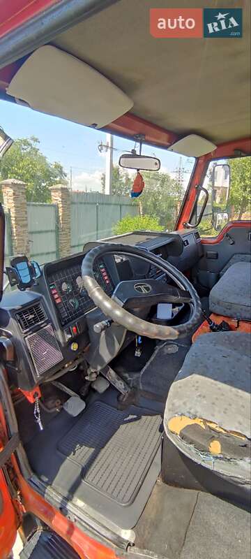 Вантажний фургон TATA LPT 613 2006 в Львові